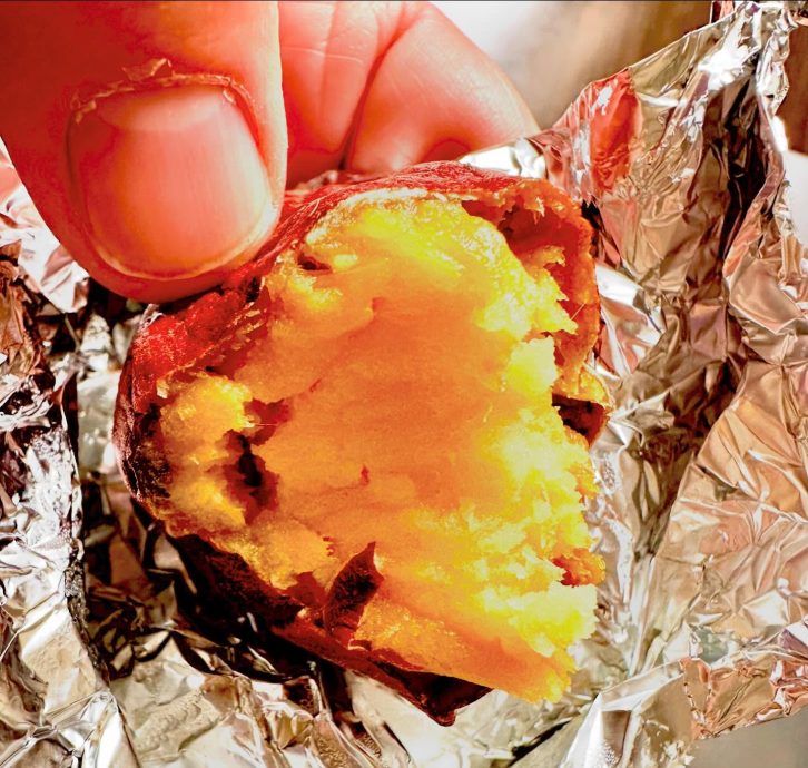 焼き芋の「いい香り」の正体は? 熱波師がアロマの専門家に聞いてみた!