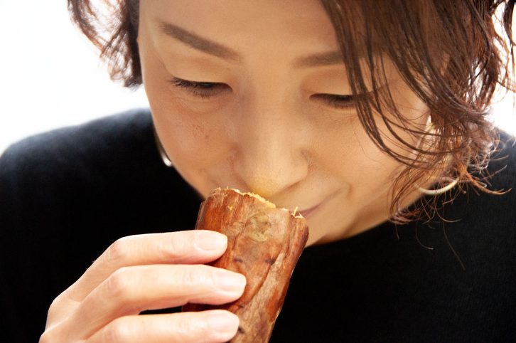 焼き芋の香りでととのうことはできるのか? サウナで実験!